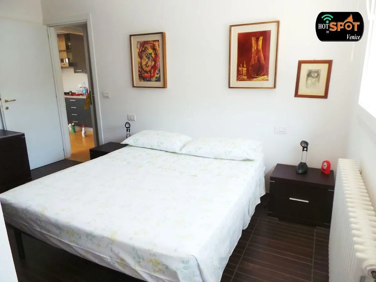 Hotspot Venice Ca'Marcello 2000 Palace Mestre Apartment